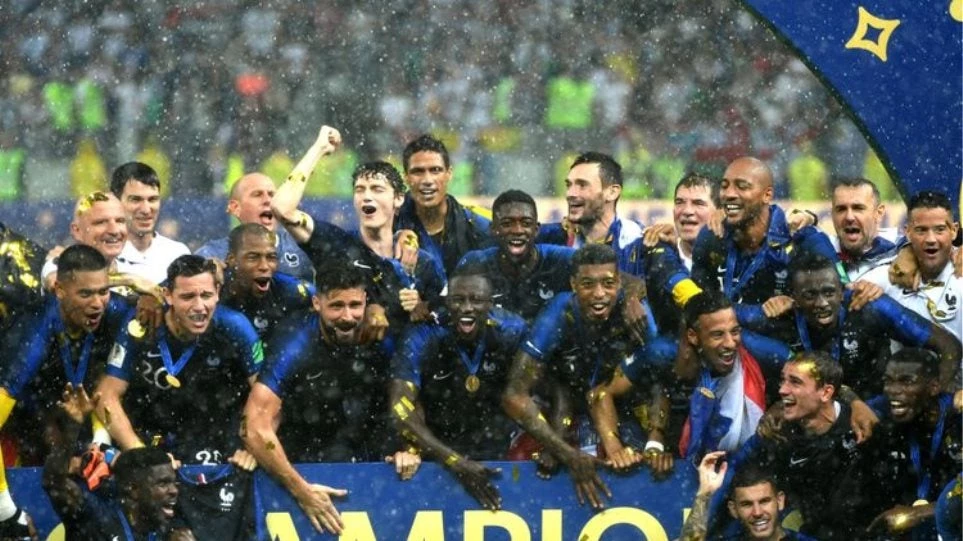 H Eυρώπη χάνεται: «Άρμα» πολυπολιτισμικότητας η Εθνική Γαλλίας – «H Aφρική κέρδισε το Μουντιάλ» – «Κυριάρχησαν οι μισθοφόροι»